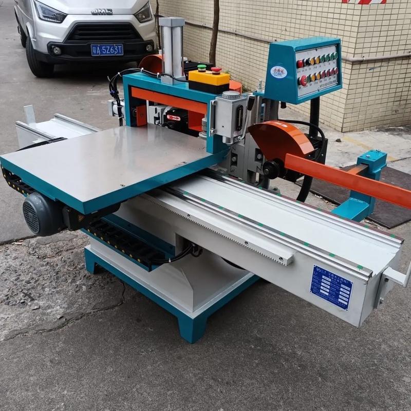 五碟锯与自动开榫机 木工建筑机械的便捷实用之选